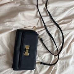リボンモチーフ ショルダーバッグ ブラックのサムネイル