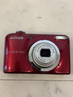 Nikon COOLPIX A10 デジタルカメラ レッド 158♪0702 - メルカリ