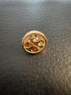 TORY BURCH ロゴ スタッドピアス ゴールドのサムネイル