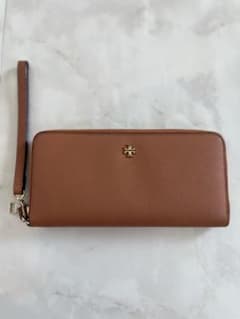 【美品】　トリーバーチ　ブラウン 長財布のサムネイル