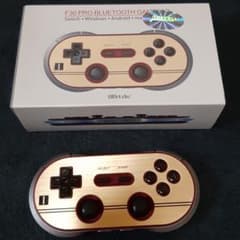 8bitdo FC30PRO コントローラーのサムネイル