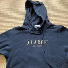 XLARGE ブラックパーカー フード付きのサムネイル