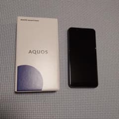 au AQUOS sense3 basic ブラック 32 GBのサムネイル