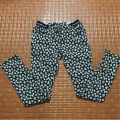 花柄パンツのサムネイル