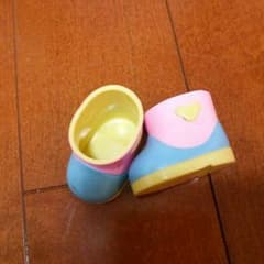 メルちゃん靴のサムネイル