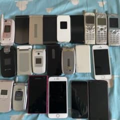 Z*r様 iPhoneとガラケーのセットジャンク品 携帯電話本体 まとめ売り 大量 ジャンク - メルカリ