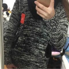 スヌード付きニットのサムネイル