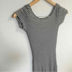 Doo doo様専用 未使用 ZARA 背中開きロングワンピースのサムネイル