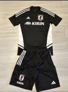 サッカー日本代表 支給品 adidas シャツ・ショーツセット 黒 KIRIN 