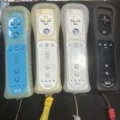 Wii リモコン 4本セットのサムネイル