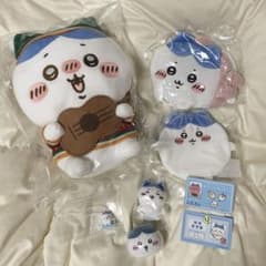 ハチワレ グッズセット（ぬいぐるみ・ポーチ・フィギュア・キーホルダー・カード）のサムネイル