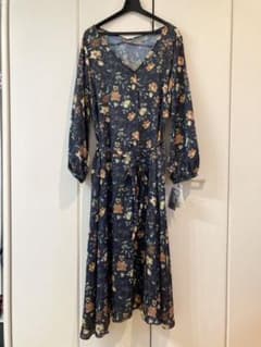 再値下げ　アパートバイローリーズ花柄ワンピースのサムネイル