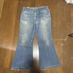 Levi's ブーツカットデニム フリンジ裾付きのサムネイル
