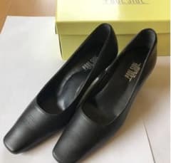 パンプス　黒（22センチ）　プールサイド　ヒール５センチのサムネイル