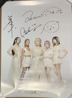 lovebites直筆サイン入りポスター - メルカリ