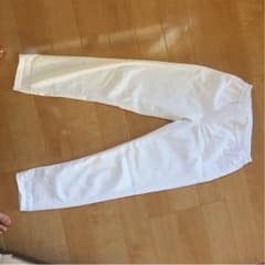 ホワイトパンツ☆のサムネイル