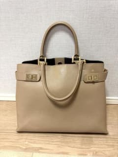 【ライム様専用】【美品】MILOS ミロス 金具付きレザートートバッグベージュのサムネイル