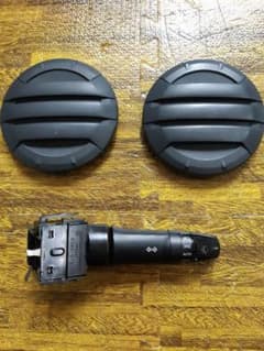 デリカD5　純正フォグランプカバーのサムネイル