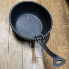 鋳鉄製深型フライパンのサムネイル