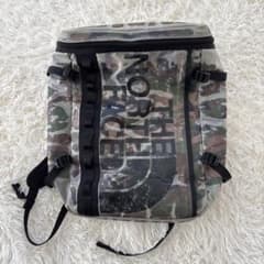 THE NORTH FACE カモフラ柄 リュック バックパックのサムネイル