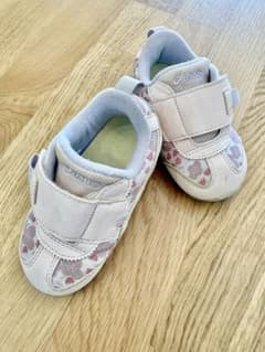 ASICS キッズスニーカー 花柄 ピンク14.0cm SUKU2 スクスクのサムネイル