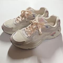 美品 FILA CATAPULT スニーカー フィラ カタパルト 25cmのサムネイル
