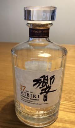 サントリー 響 17年 700ml 空き瓶のサムネイル