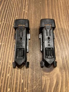 【新品】Bosch ワイパーブレイド　エアロツイン用装着アダプタ2番のサムネイル