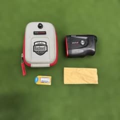 Bushnell TOUR V4 SLOPE EDITION ゴルフ用距離計のサムネイル