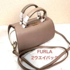 FURLAフルラ ヴィーナス 2way ミニボストンバッグレザー茶白 FURLAフルラ ヴィーナス 2way ミニボストンバッグレザー茶白 - メルカリ