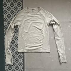 H&M スポーツ 長袖Tシャツ クリームのサムネイル
