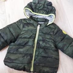 極美品♡GAP 迷彩柄ダウンコート 18-24mのサムネイル
