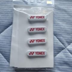 YONEX ゼッケンピン 4個セットのサムネイル