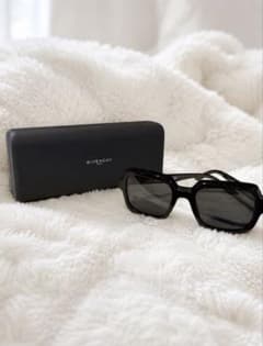 Givenchy サングラスのサムネイル