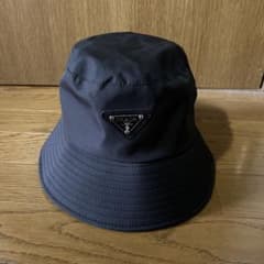 PRADAバケットハットノベルティーのサムネイル