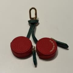 【即発)MAISON de SABRE フルーツチャーム チェリーAirTag