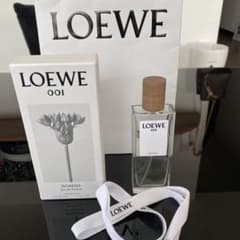 LOEWE 001 Eau de Parfum 50ml 女性用のサムネイル
