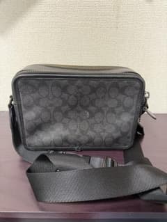 け*き様 COACH ブラックショルダーバッグのサムネイル