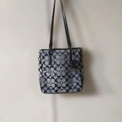 COACH シグネチャー ショルダーバッグのサムネイル