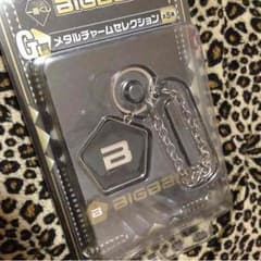 BIGBANG メタルチャームのサムネイル
