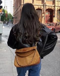 SHEIN ブラウン スエード ショルダーバッグのサムネイル
