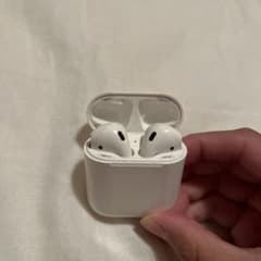 AirPods 第二世代　訳ありのサムネイル