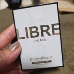 YVES SAINT LAURENT リブレ ローニュ 試供品のサムネイル