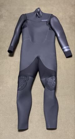 1回使用のみfellow ウェットスーツ XLBサイズ 膝パッド付き フルメンズ