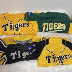 Tigers 半袖ユニフォーム 4点セットのサムネイル