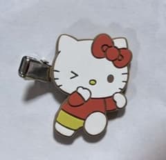 キティ　前髪ヘアクリップ　サンリオ　⭐︎新品未使用⭐︎のサムネイル