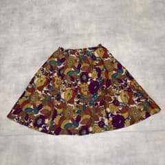 LANTANA VIVACE 総柄 フレアスカート 日本製 レトロ古着のサムネイル