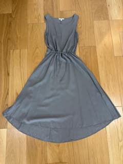 UNIQLO ノースリーブワンピース グレー Sサイズのサムネイル