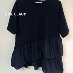 continuer de NICE CLAUP フリルTシャツ　黒のサムネイル