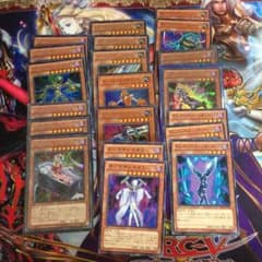 遊戯王 ギミックパペット デッキ スリーブ付きのサムネイル